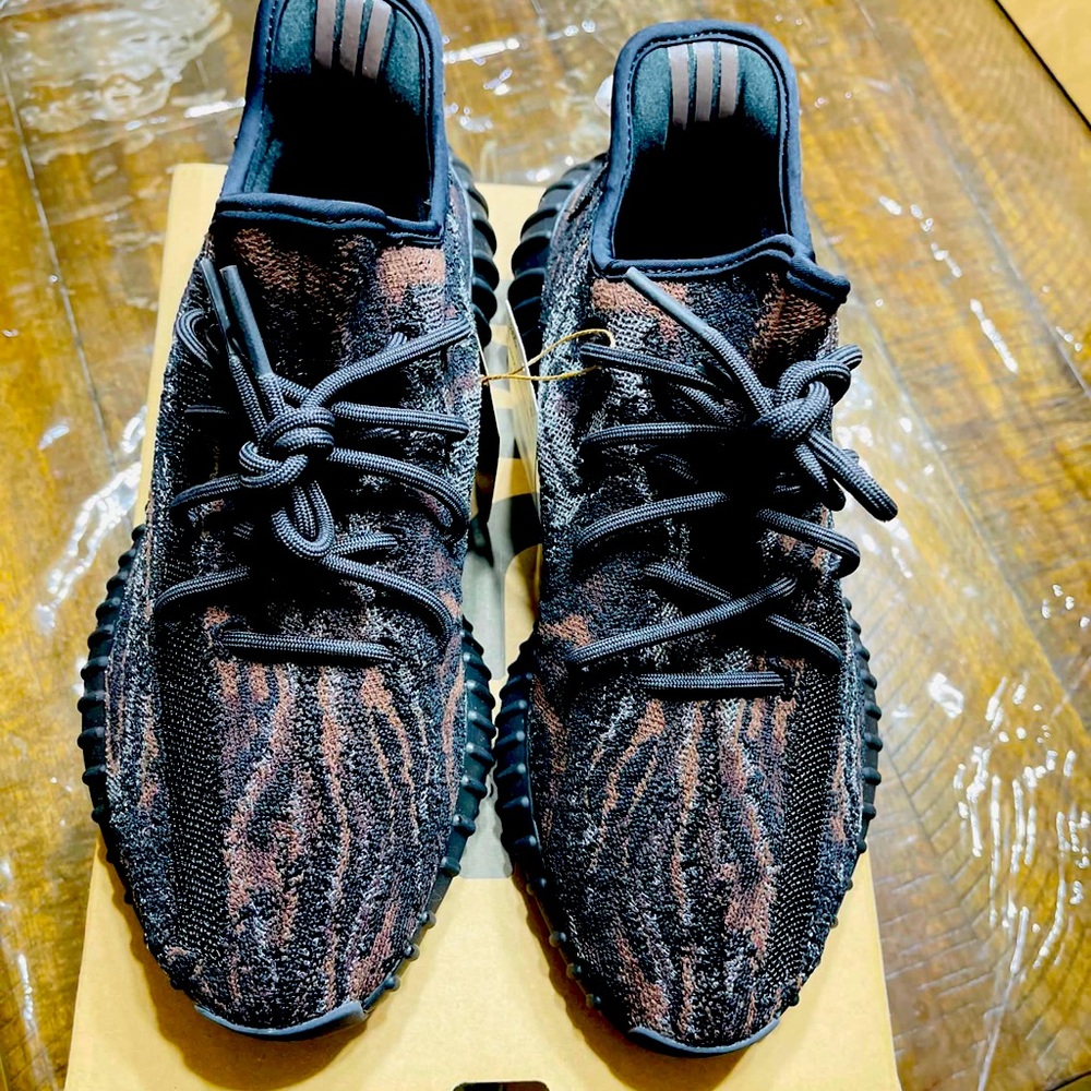 Authentic YEEZY BOOST 350 V2 'MX ROCK'